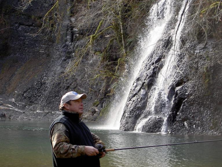 james+fishing+the+N.+fork+Nehalem+River,Oregon